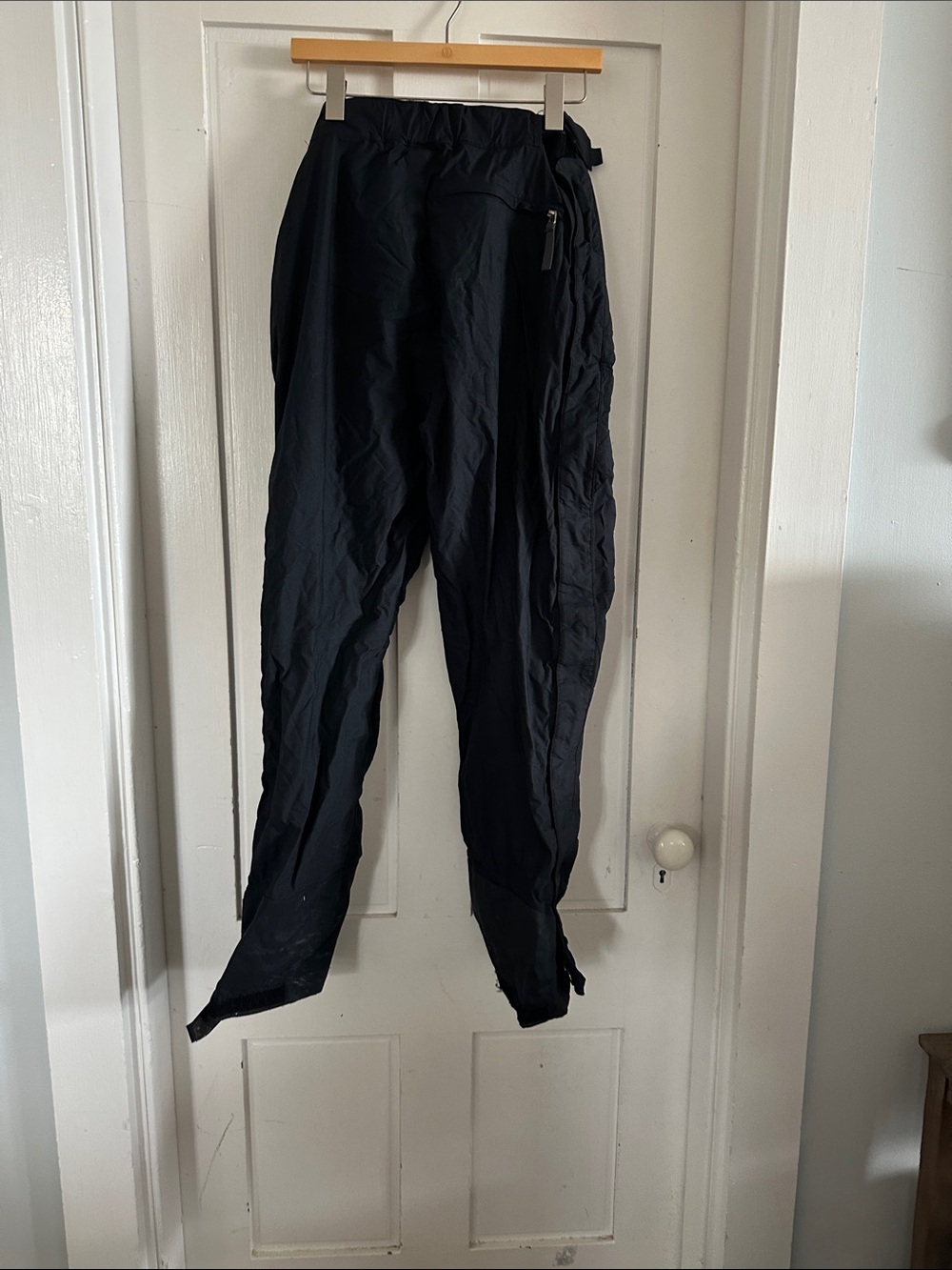 The North Face Men's Black HyVent Snow pants